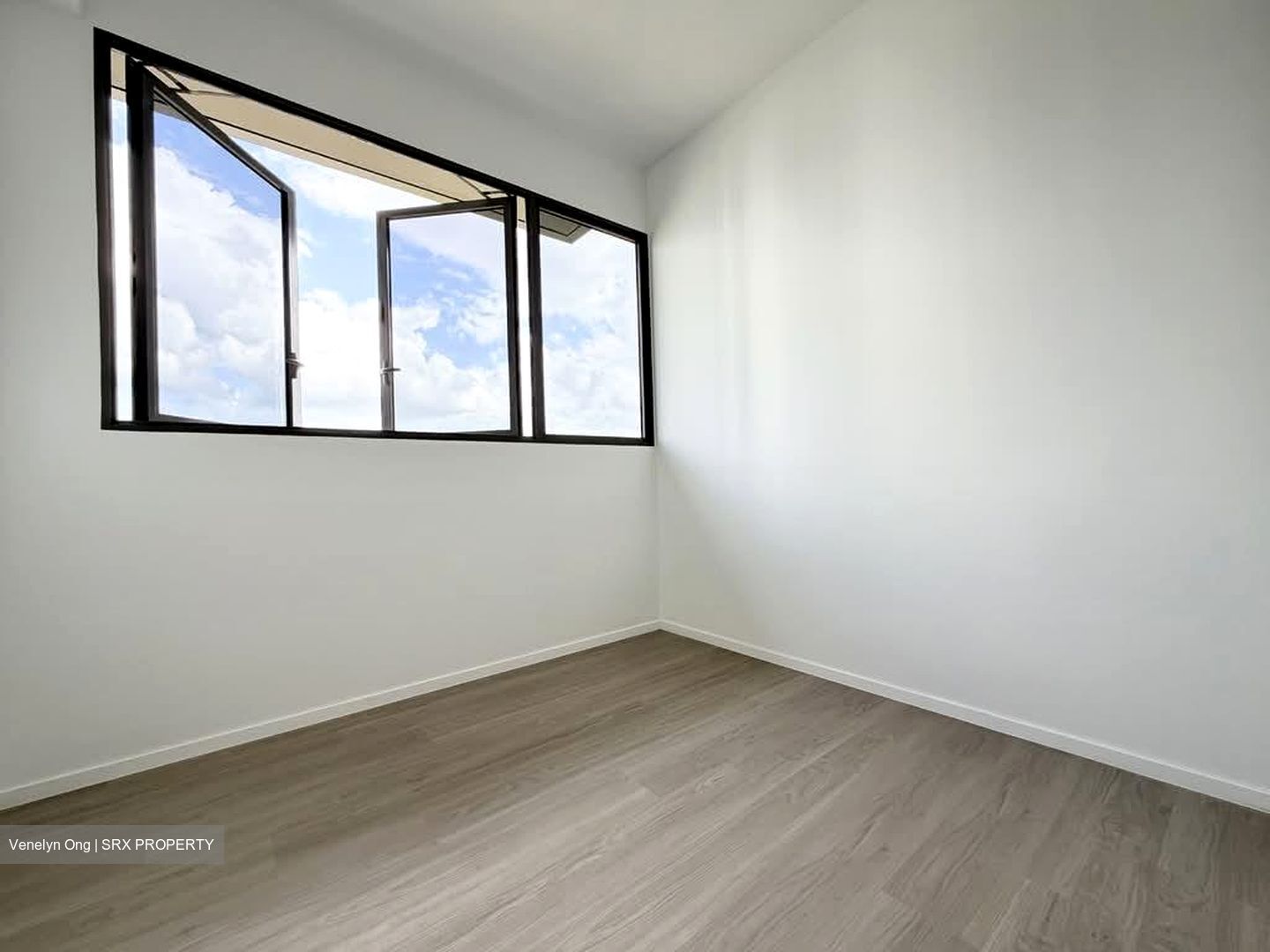 Amo Residence (D20), Apartment #558296611